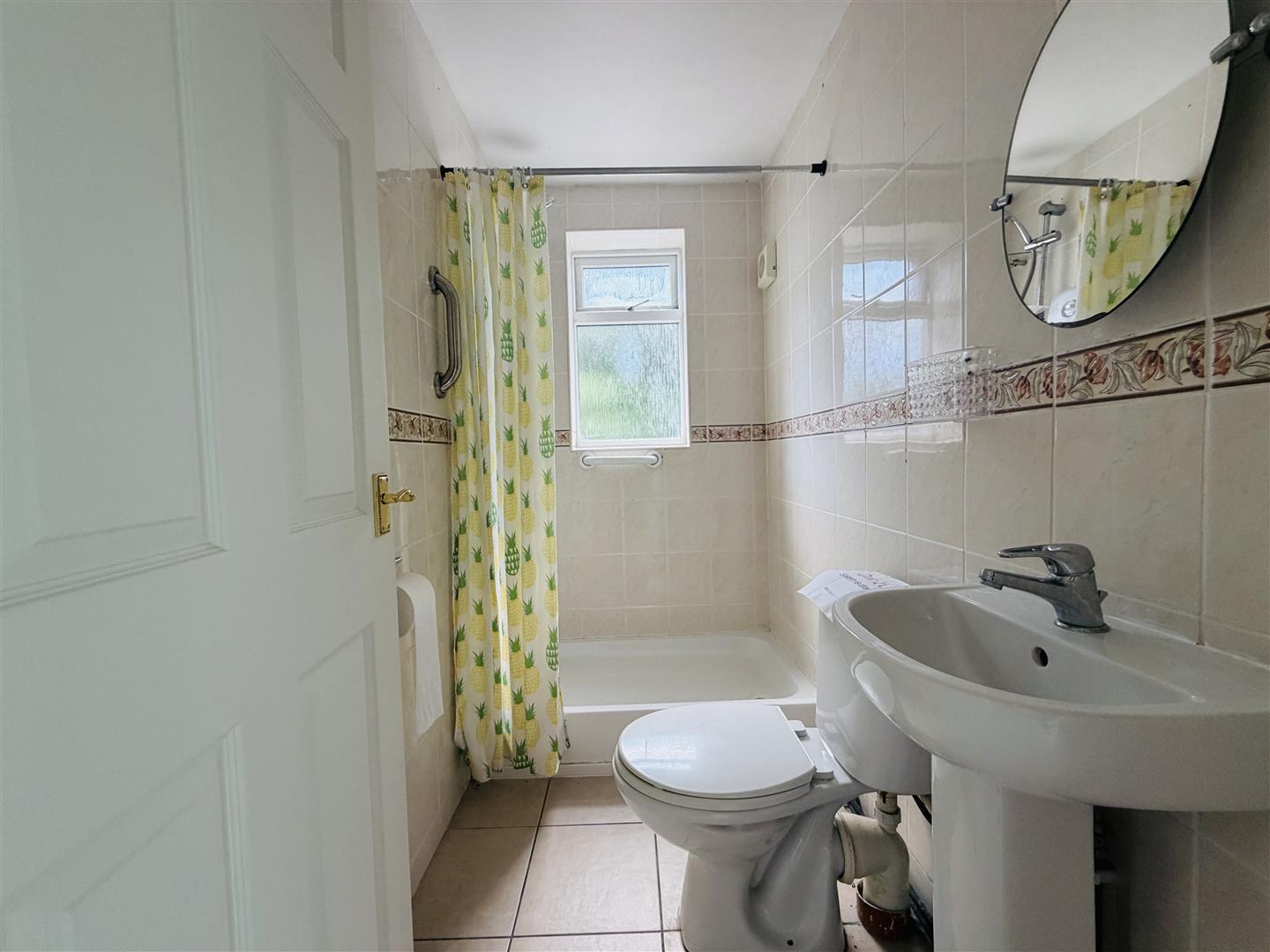 Baytree Avenue, Sketty, Swansea, SA2 8JN